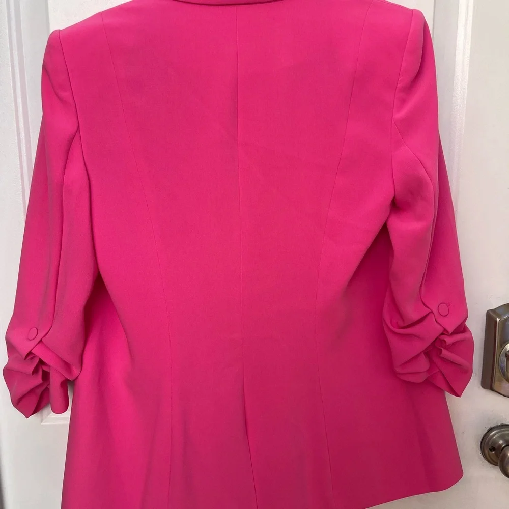 Cinq à Sept Khloe Crepe Ruched Blazer - Berry Jam - 8 - Picture 3 of 8